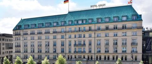 Sie können das Hotel Adlon Kempinski jetzt bereits ab 214.00 EUR p.P. buchen