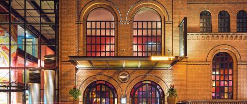 Sie können das east Hotel Hamburg jetzt bereits ab 70.50 EUR p.P. buchen