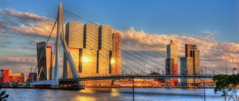 Sie können das Carlton Oasis Hotel jetzt bereits ab 109.00 EUR p.P. buchen