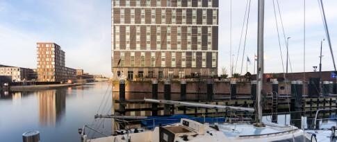 Sie können das Four Elements Hotel Amsterdam jetzt bereits ab 0.00 EUR p.P. buchen