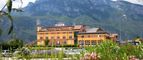 Sie können das Sartori's Hotel jetzt bereits ab 62.50 EUR p.P. buchen