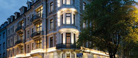 Sie können das Alden Suite Hotel Splügenschloss Zurich jetzt bereits ab 378.00 EUR p.P. buchen